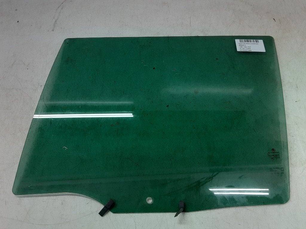 VITRE ARRIERE GAUCHE Octavia Combi (5EAC) (5E9845205D), Mevr. I. Hauben, Utilisé, Skoda, Rue de l'Espoir 34 34
4030  GRIVEGNÉE, BE