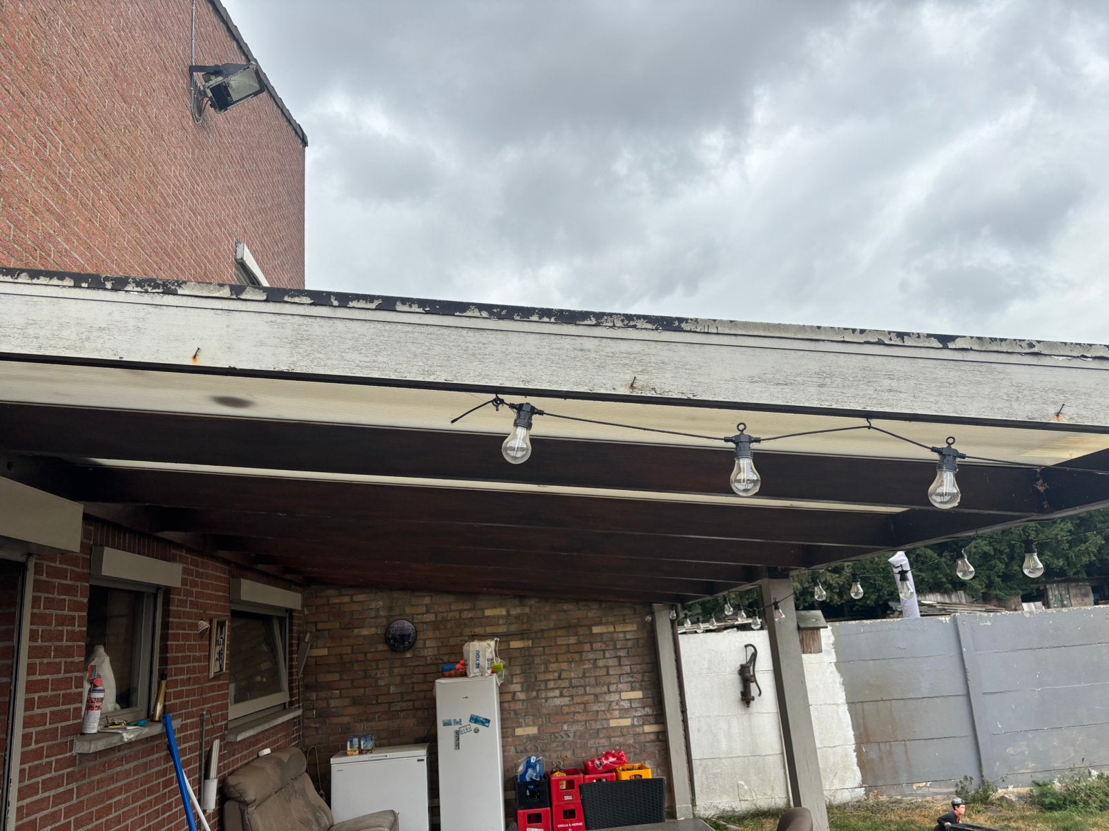 Houten afdak, Ophalen, Zo goed als nieuw