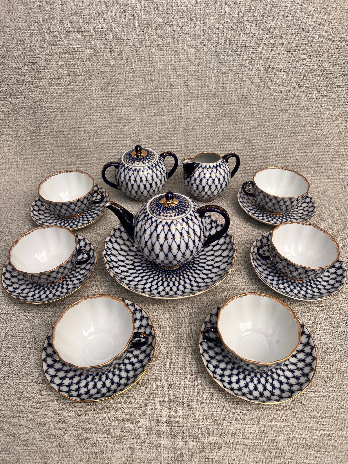 Lomonosov LFZ Cobalt Net Porcelain Tea Set, Enlèvement ou Envoi, Comme neuf, Porcelaine, Tasse(s) et/ou soucoupe(s)