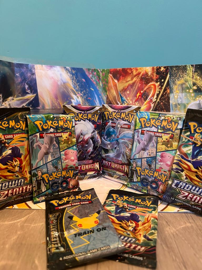 Pokémon Mystery Pack €10, Enlèvement ou Envoi, Comme neuf, Plusieurs cartes, Foil