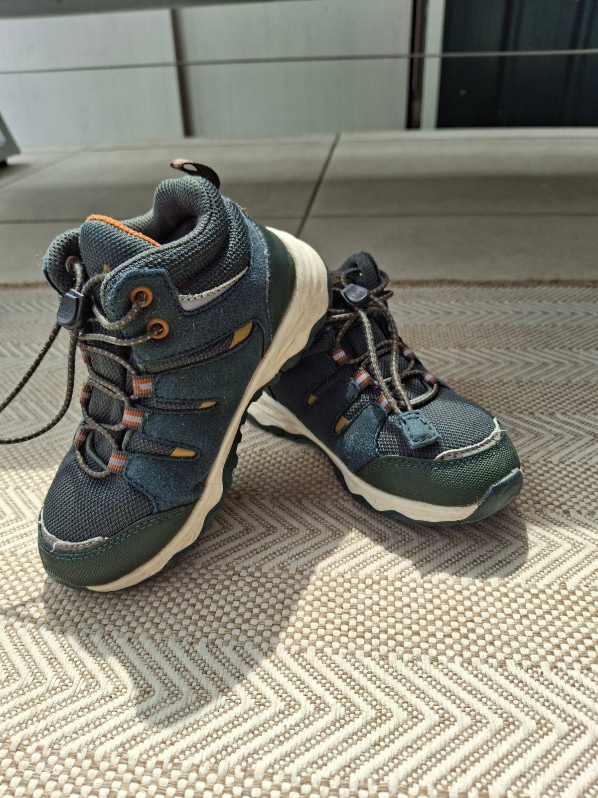 Stevige wandelschoenen, waterproof, Sport en Fitness, Bergsport en Wandelen, Ophalen