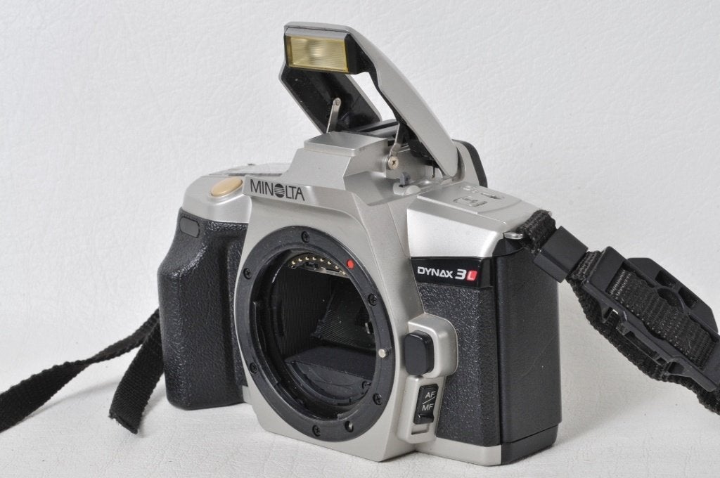 Minolta BODY Dynax 3 l AF + sangle. ETAT NEUF  Argentique, Enlèvement ou Envoi, Comme neuf, Reflex miroir, Minolta