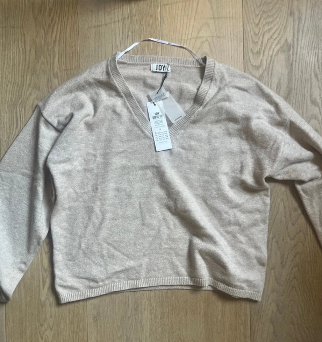 Pull en V JDY beige, Vêtements | Femmes, Enlèvement ou Envoi, Neuf, Taille 38/40 (M), Beige