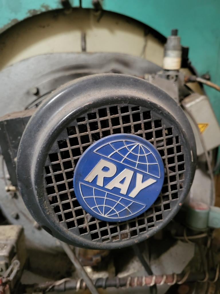 "RAY- brander"  ; Industriële mazout/ oliebrander, Ophalen