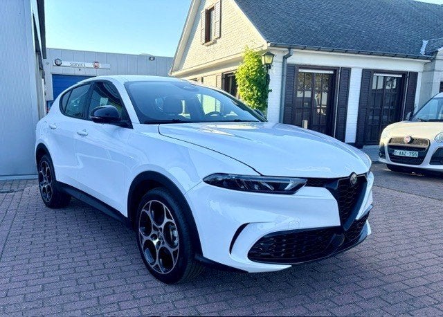Alfa Romeo Tonale demowagen mild hybrid, Auto's, Dealer onderhouden, 4 cilinders, Leder en Stof, Wit