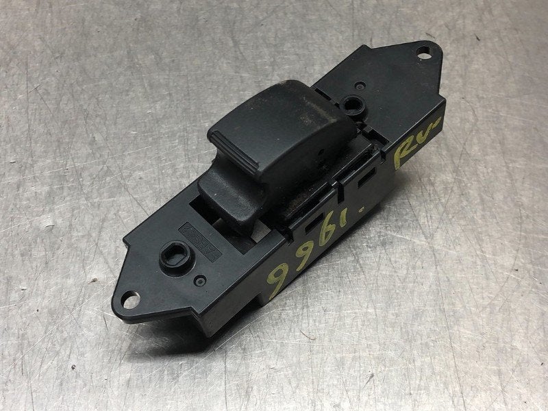 COMMUTATEUR VITRES ELECTRIQUES Colt CZC (|98078401AA0|), Utilisé, Mitsubishi