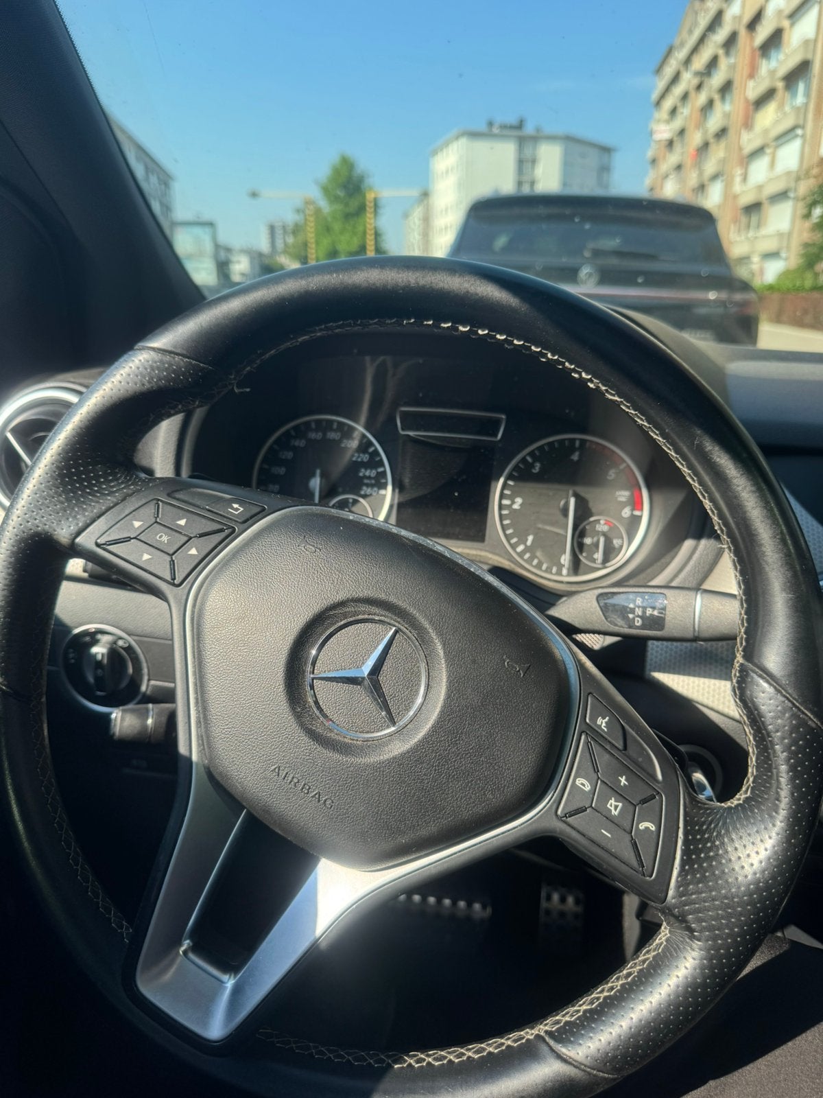 Mercedes B180 cdi blue efficiency, Autos, Mercedes-Benz, Cuir, Achat, Carnet d'entretien, Noir