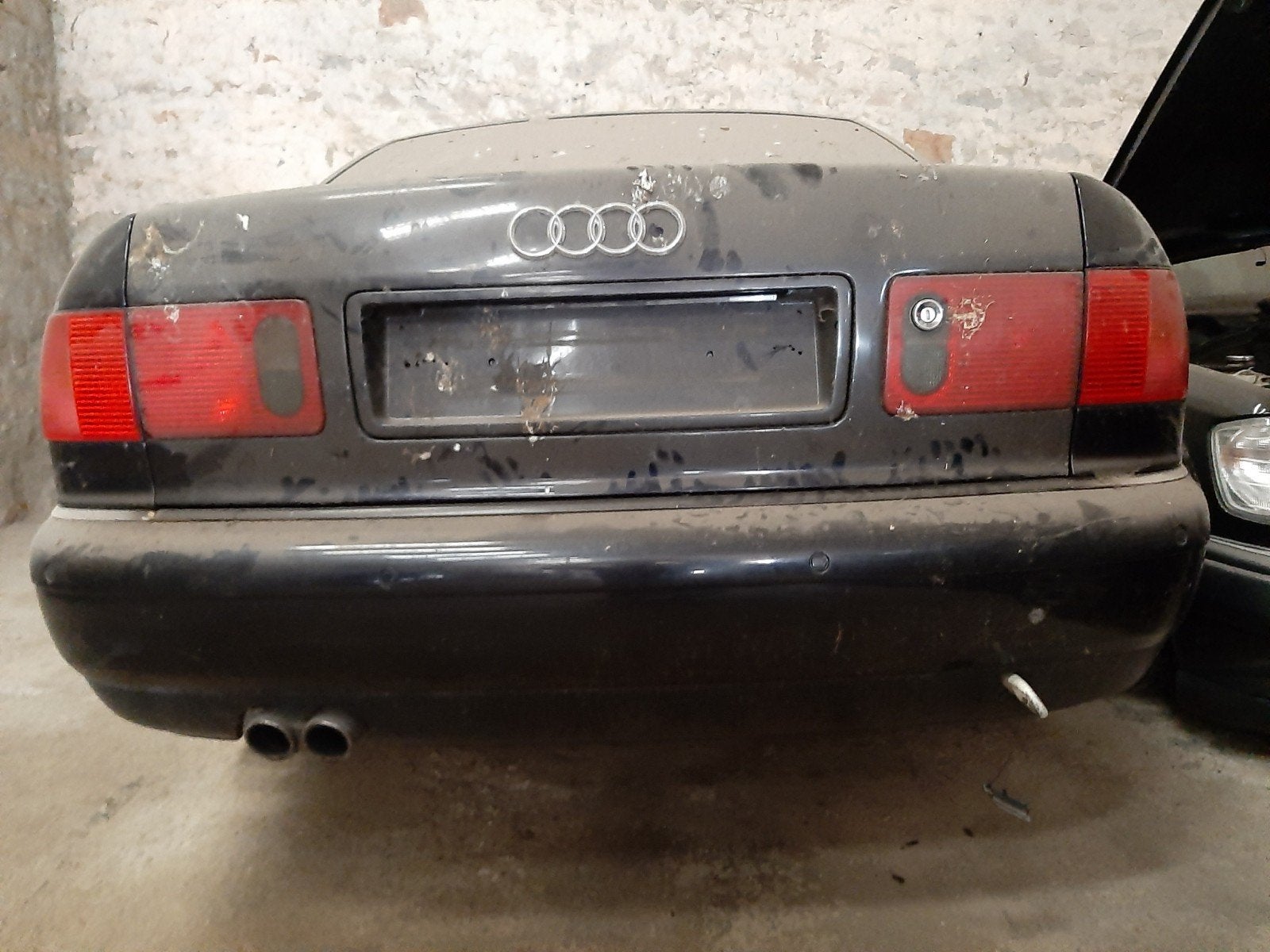 Audi S8 jaar 2000 voor onderdelen met papier, 4 deurs, 8 cilinders, 4200 cc, Blauw