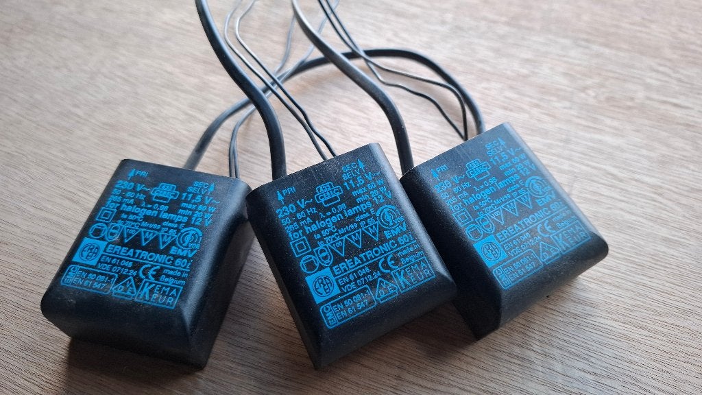 Halogeentransfo's 12V, Ophalen, Zo goed als nieuw