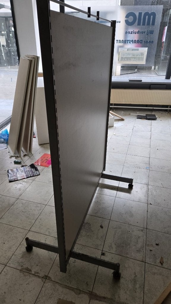 Rek met wieltjes winkelrek, Ophalen, Gebruikt