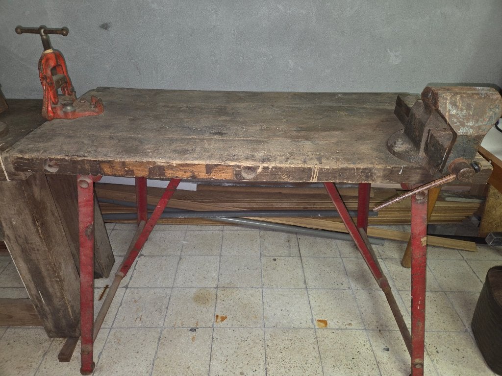 Antieke werktafel met bankschroeven, Enlèvement, Utilisé, 70 à 120 cm, Étau