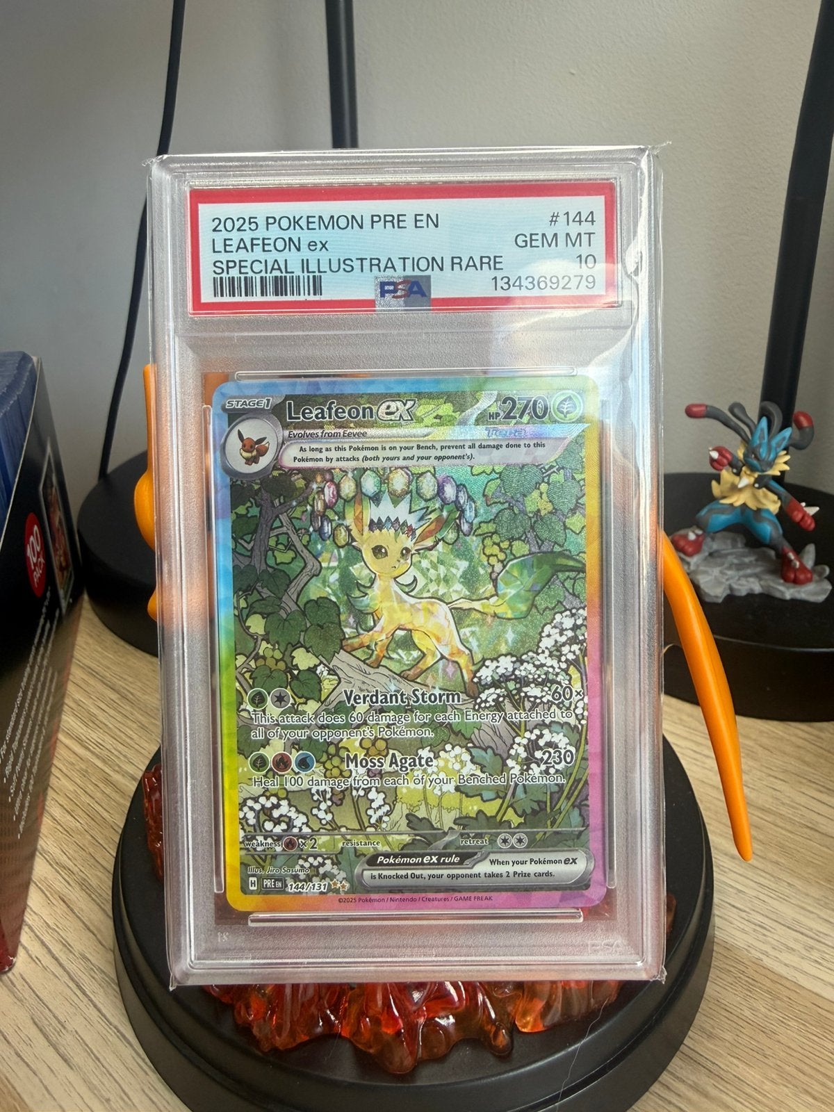 PSA 10 Leafeon ex 144/131 SIR Prismatic Evolutions Gem Mint, Enlèvement ou Envoi, Comme neuf