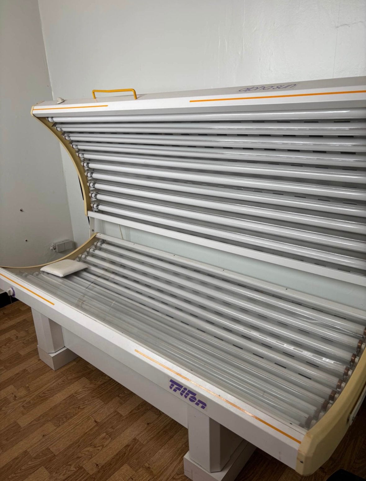 Zonnebank, Ophalen, Zo goed als nieuw