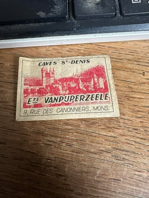boîte d'allumettes etig caves Denis Ets Vanpijperzeele Mons, Boîtes ou marques d'allumettes, Enlèvement ou Envoi, Info@vanpijperzelle.ms