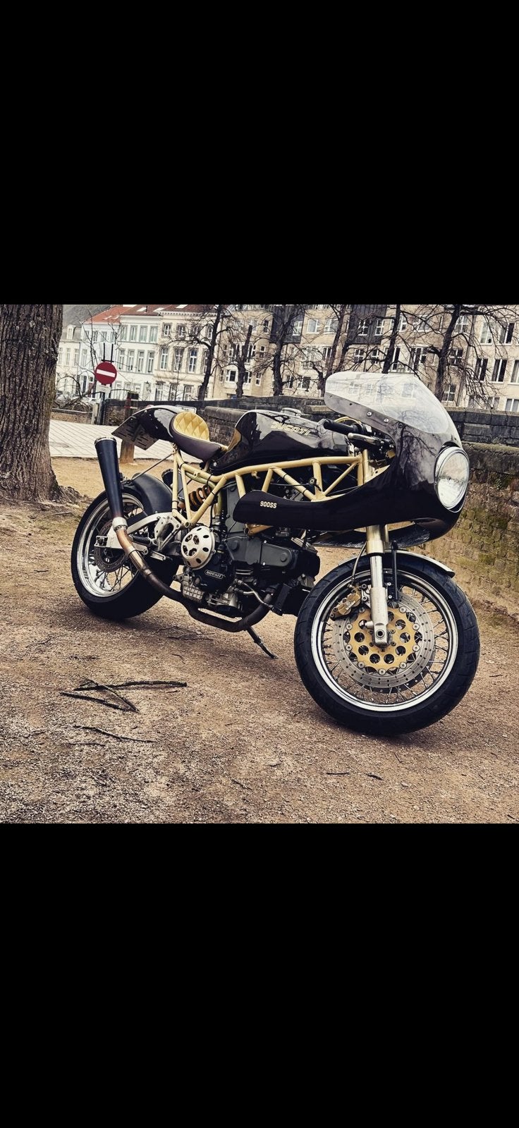 Ducati 900 SS Café Racer – unieke Mike Hailwood-stijl, Enlèvement, Révisé