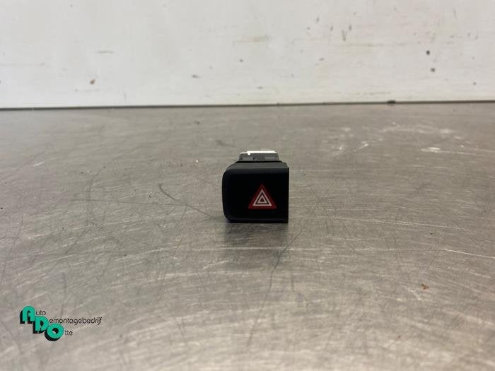 Commutateur éclairage d'urgence d'un Citroen Berlingo (Berl, -, 3 mois de garantie, Utilisé, -