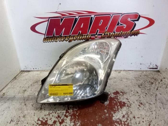 Phare gauche d'un Suzuki Swift, Autos : Pièces & Accessoires, -, -, 3 mois de garantie, Utilisé