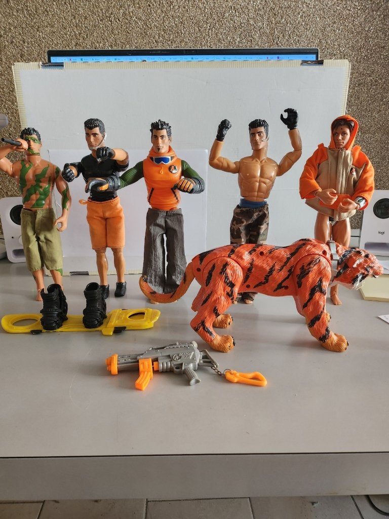 Action man (5 stuks) en een action tijger, Ophalen of Verzenden, Gebruikt