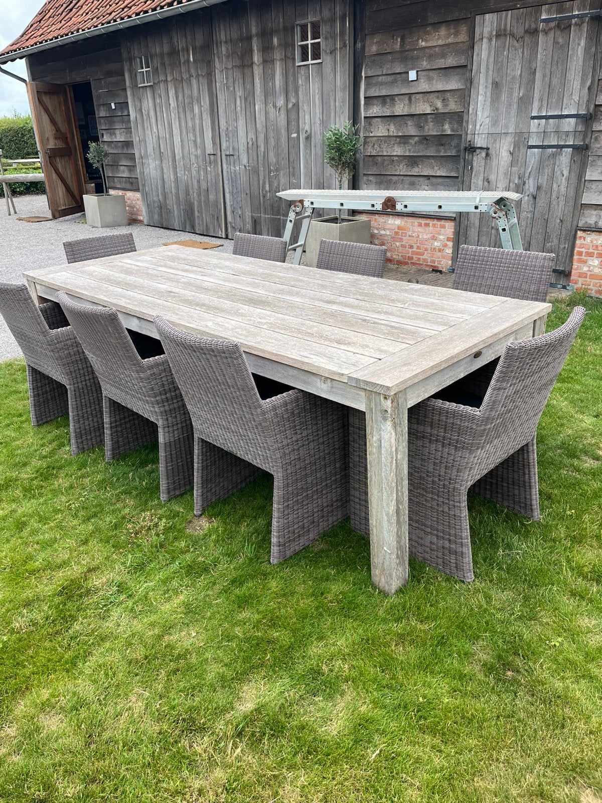 Houten tafel + 8 stoelen met kussentjes, Tuin en Terras, Ophalen, Gebruikt, Eettafel, 8 zitplaatsen