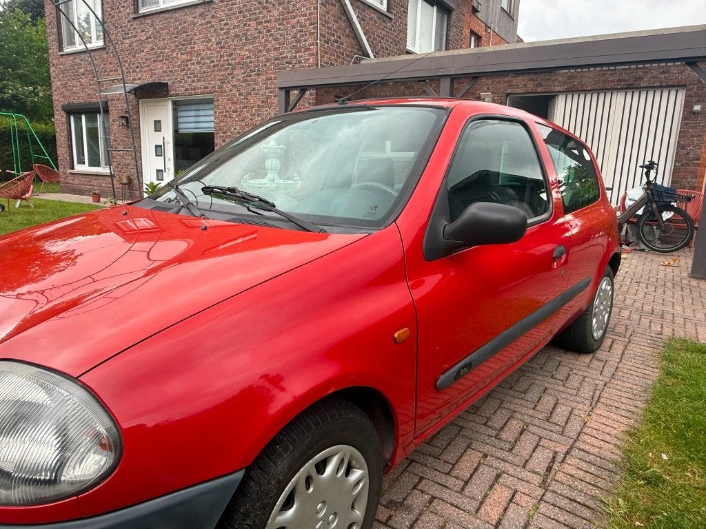 1.6 Automatik-Benzine :met keuring: 2x Sleutel, Autos, Rouge, Achat, 82 kW, Alcantara