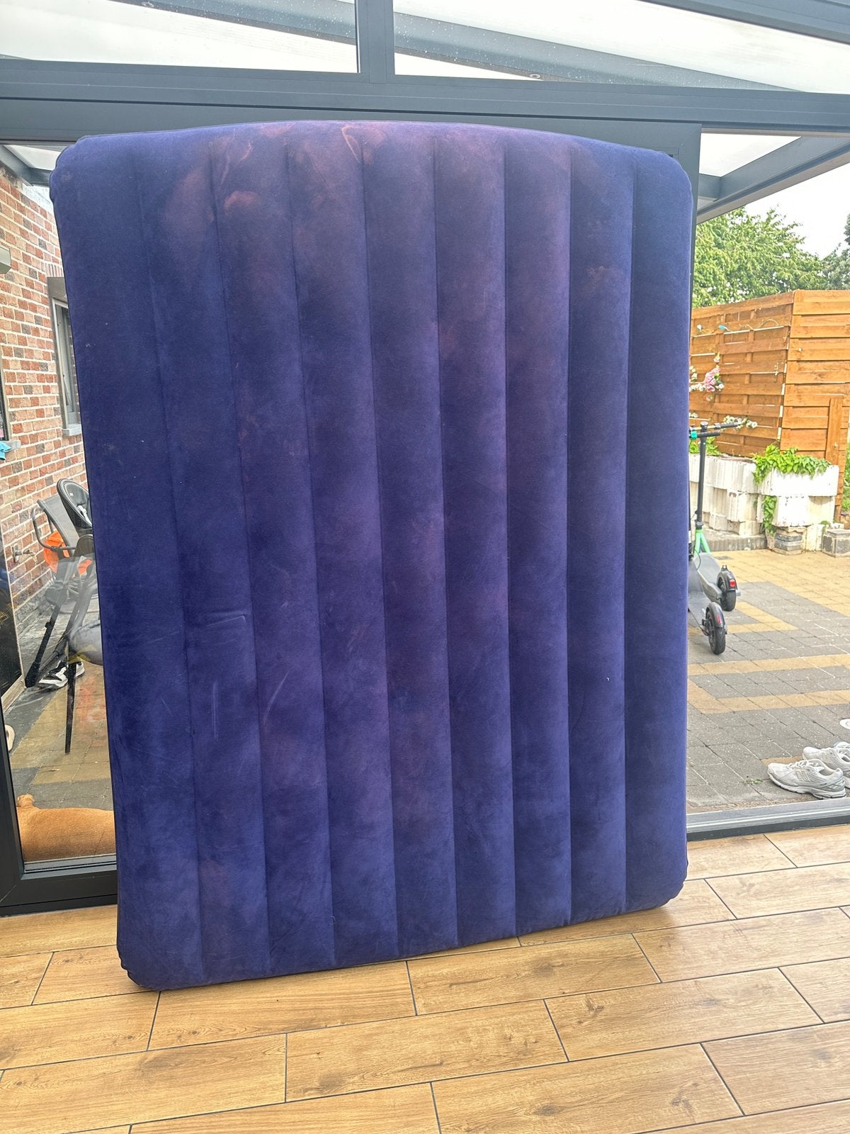 Matelas pneumatique deux personnes, Caravanes & Camping, Enlèvement, Utilisé, 2 personnes