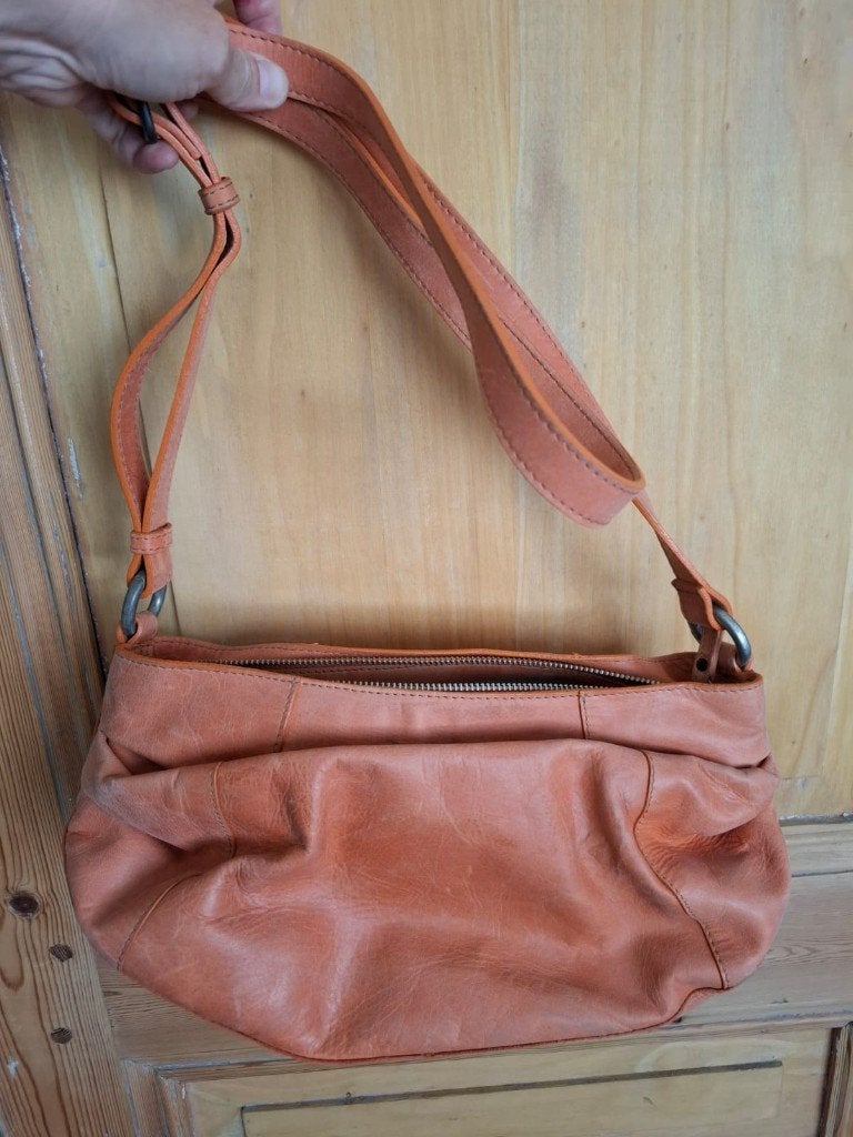 Oranje handtas Cat & Co, Handtassen en Accessoires, Tassen | Damestassen, Ophalen, Oranje, Handtas