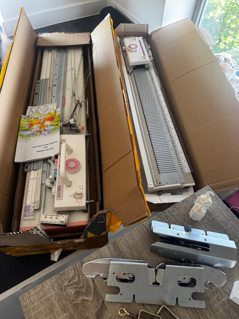 Breimachine- twee machines, Hobby en Vrije tijd, Breien en Haken, Ophalen of Verzenden, Zo goed als nieuw, Breien, Machine