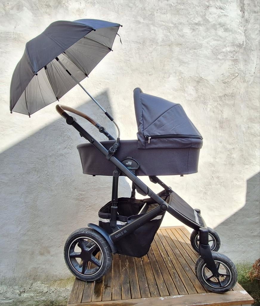 Verzorgde Britax Römer Smile 3 met tal van accessoires, Enfants & Bébés, Poussettes & Combinaisons, Enlèvement