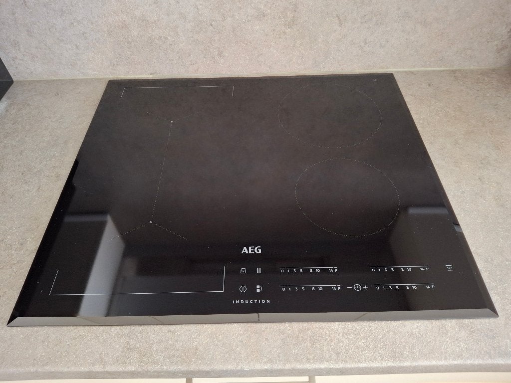 AEG Inductiekookplaat (IKB64441FB), 4 zones de cuisson, Encastré, Comme neuf, Enlèvement