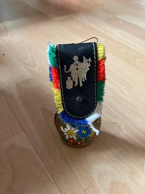 koe bel / koebelletje met kleurrijke afwerking Lugano, Ophalen of Verzenden