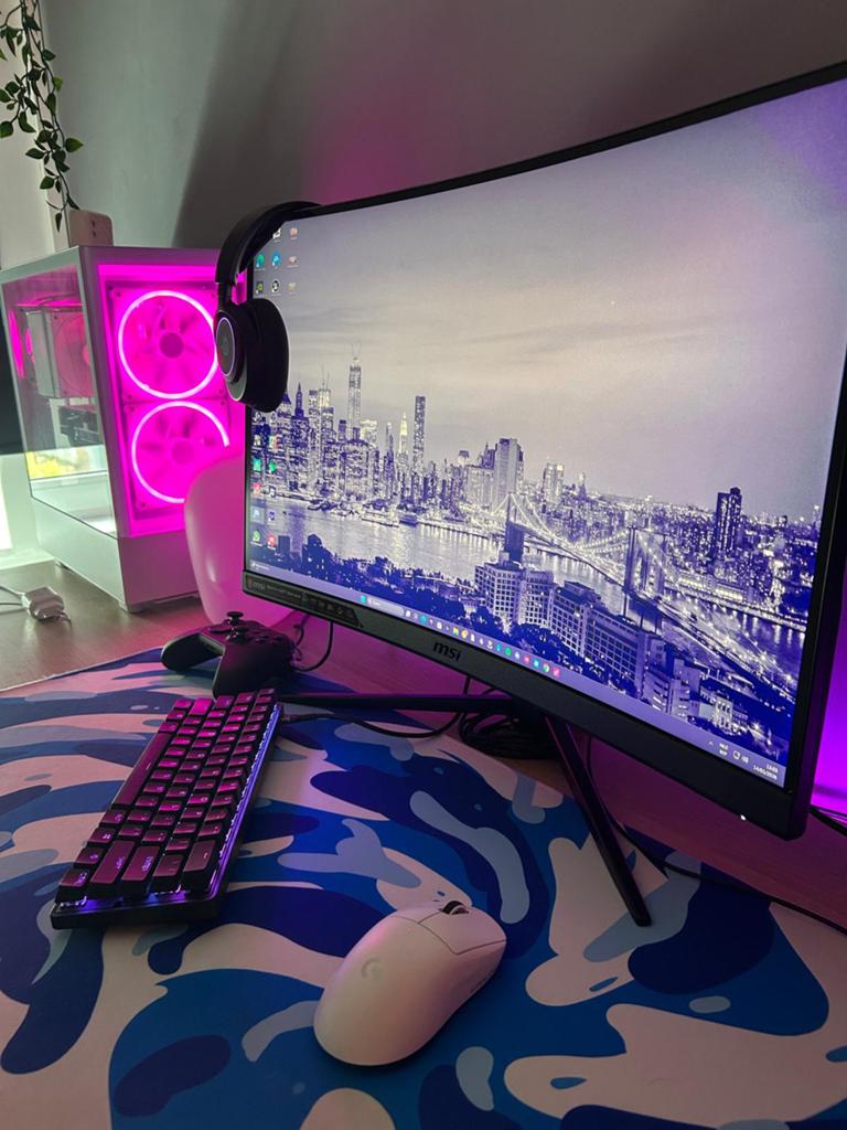 Msi monitor, Computers en Software, Monitoren, Zo goed als nieuw, 151 t/m 200 Hz, DisplayPort, HDMI, Hoofdtelefoonaansluiting