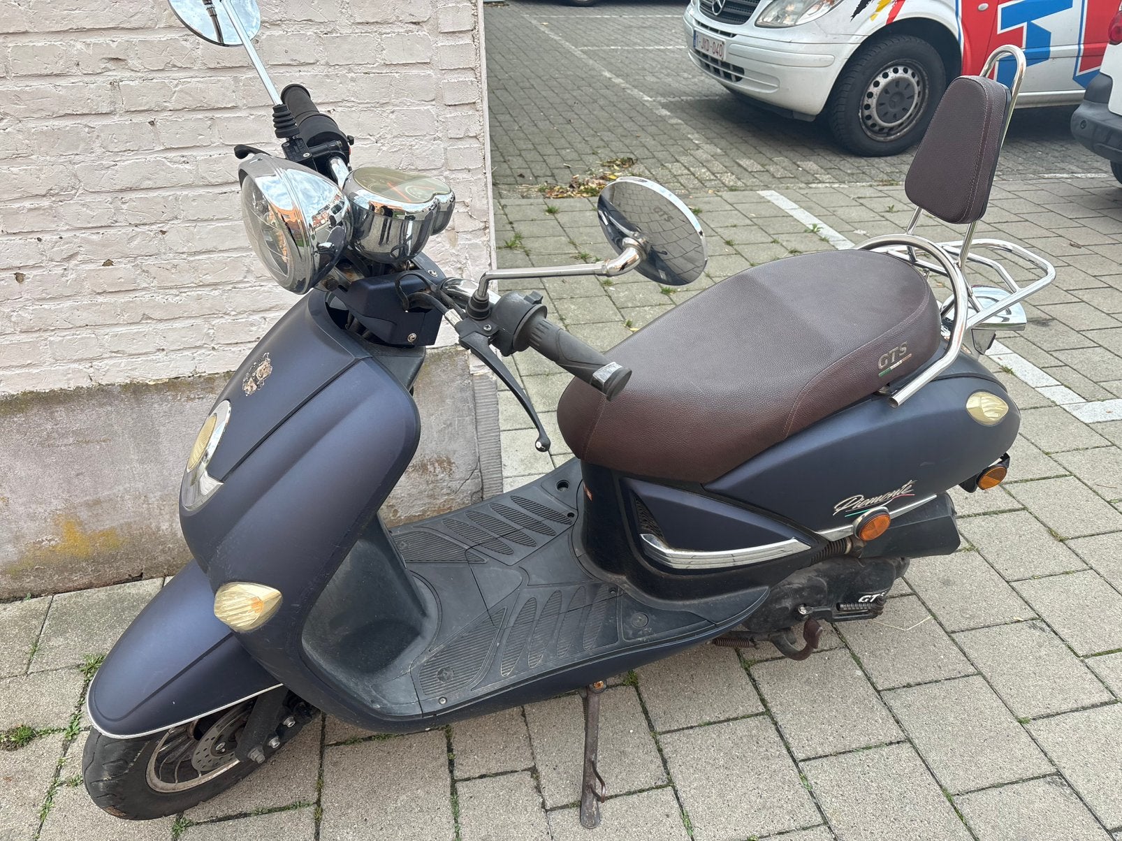 Gts scooter met papieren, Fietsen en Brommers, Ophalen, Gebruikt, SYM, Benzine