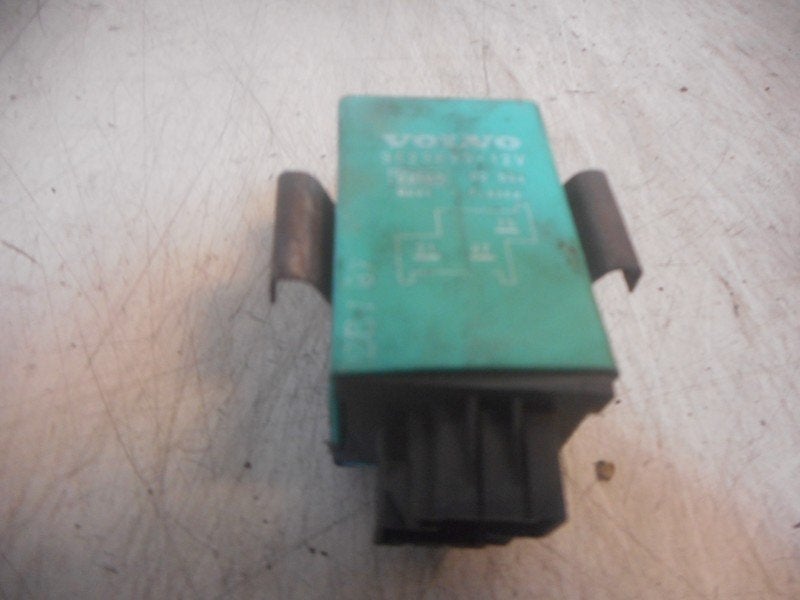 RELAIS Volvo 940 I Estate (01-1990/10-1998) (3523890), Gebruikt, Info@volvocars.com, Volvo, Volvo Car Germany GmbH