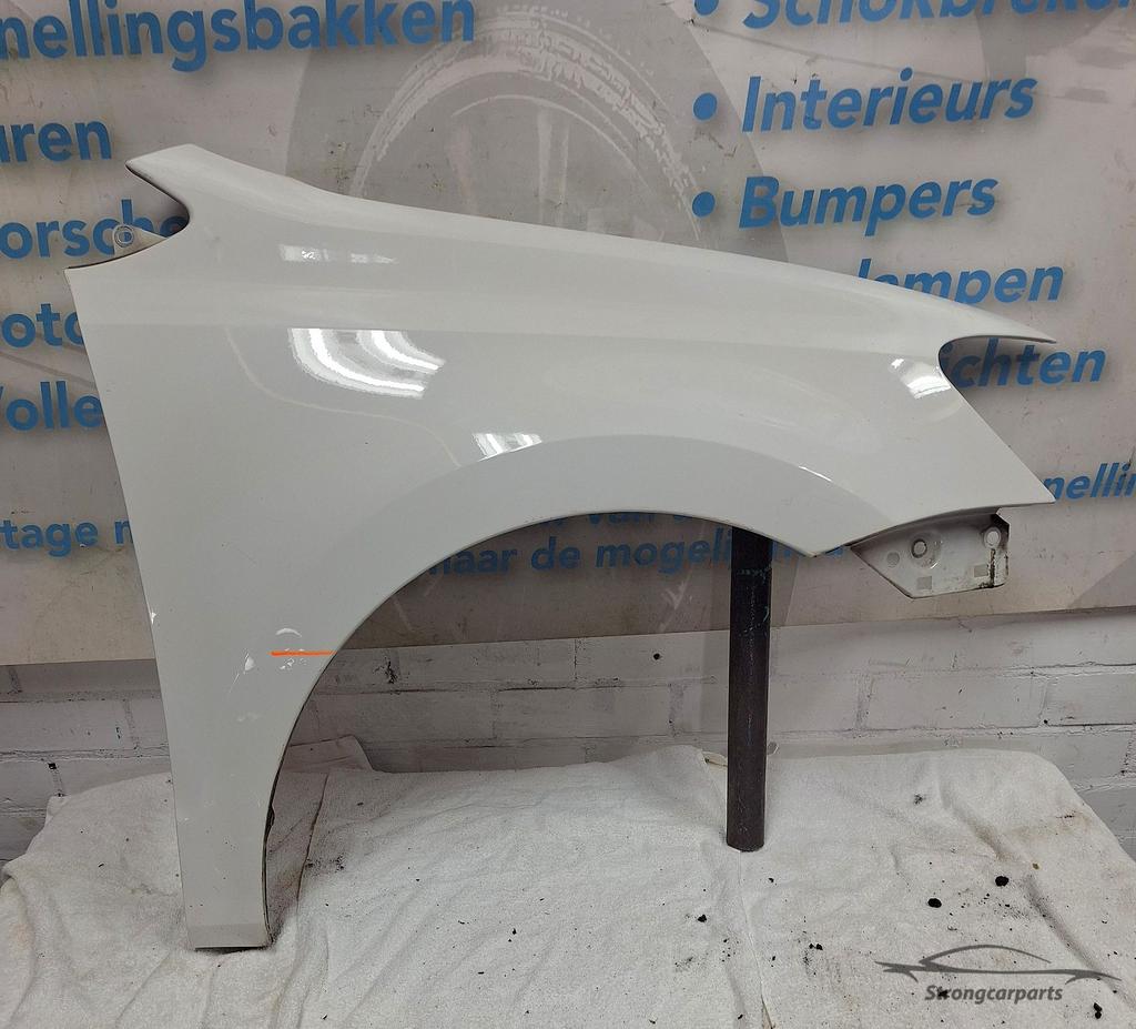 Voorscherm Spartbord VW Polo 6R rechts voor 6R0821106 ORIGIN, Gebruikt, -, Volkswagen, -