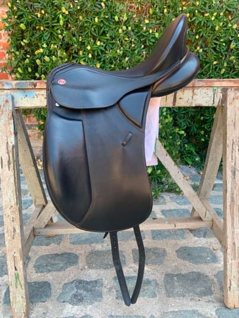 Kieffer dressuurzadel 17 inch, Ophalen, Gebruikt, Dressuur, M (17 inch)