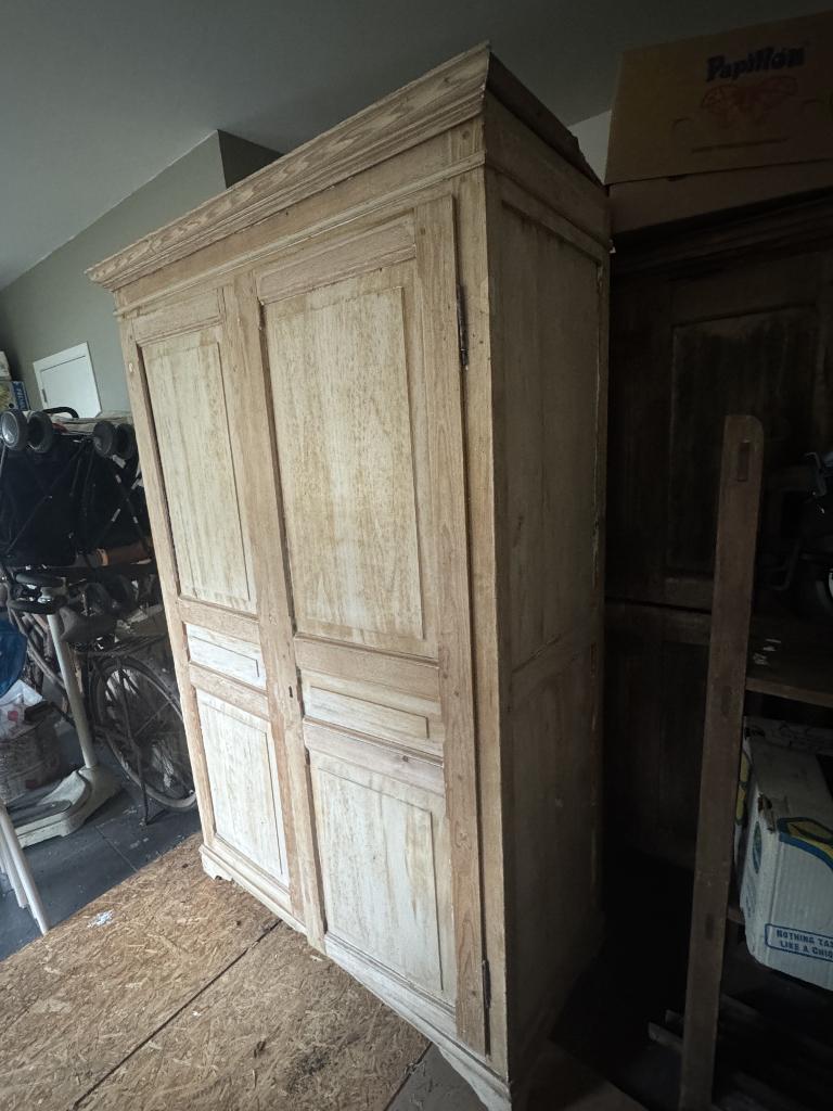 Antieke kast blank hout, Ophalen