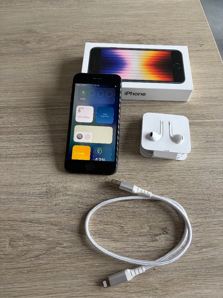 Iphone SE 2022, Avec simlock (verrouillage SIM), Enlèvement ou Envoi, Comme neuf, 64 GB
