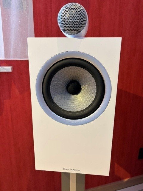 B&W 705S2 Wit, Audio, Tv en Foto, Stereo speakers, 120 tot 150 watt, Ophalen of Verzenden, Zo goed als nieuw