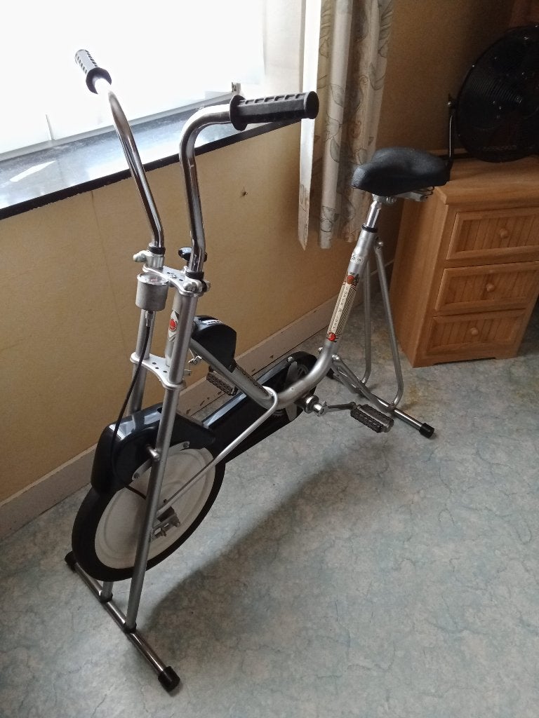Vélo d'appartement, Sports & Fitness, Enlèvement, Utilisé, Vélo d'appartement