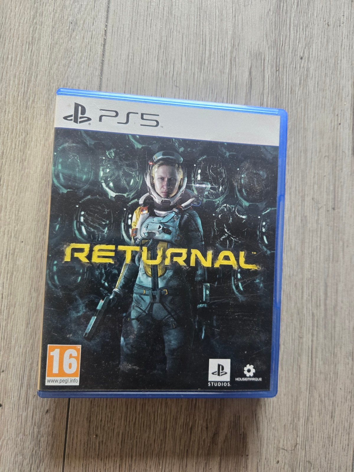 Returnal, Enlèvement ou Envoi