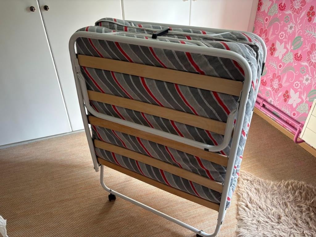 Lit pliable 1 personne, Une personne, Utilisé, Autres dimensions, Métal