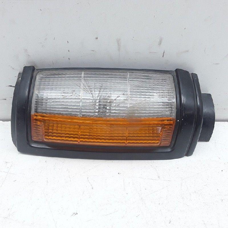STADSLICHT RECHTS Mitsubishi L-200 (01-1986/12-2015), Gebruikt, Mitsubishi