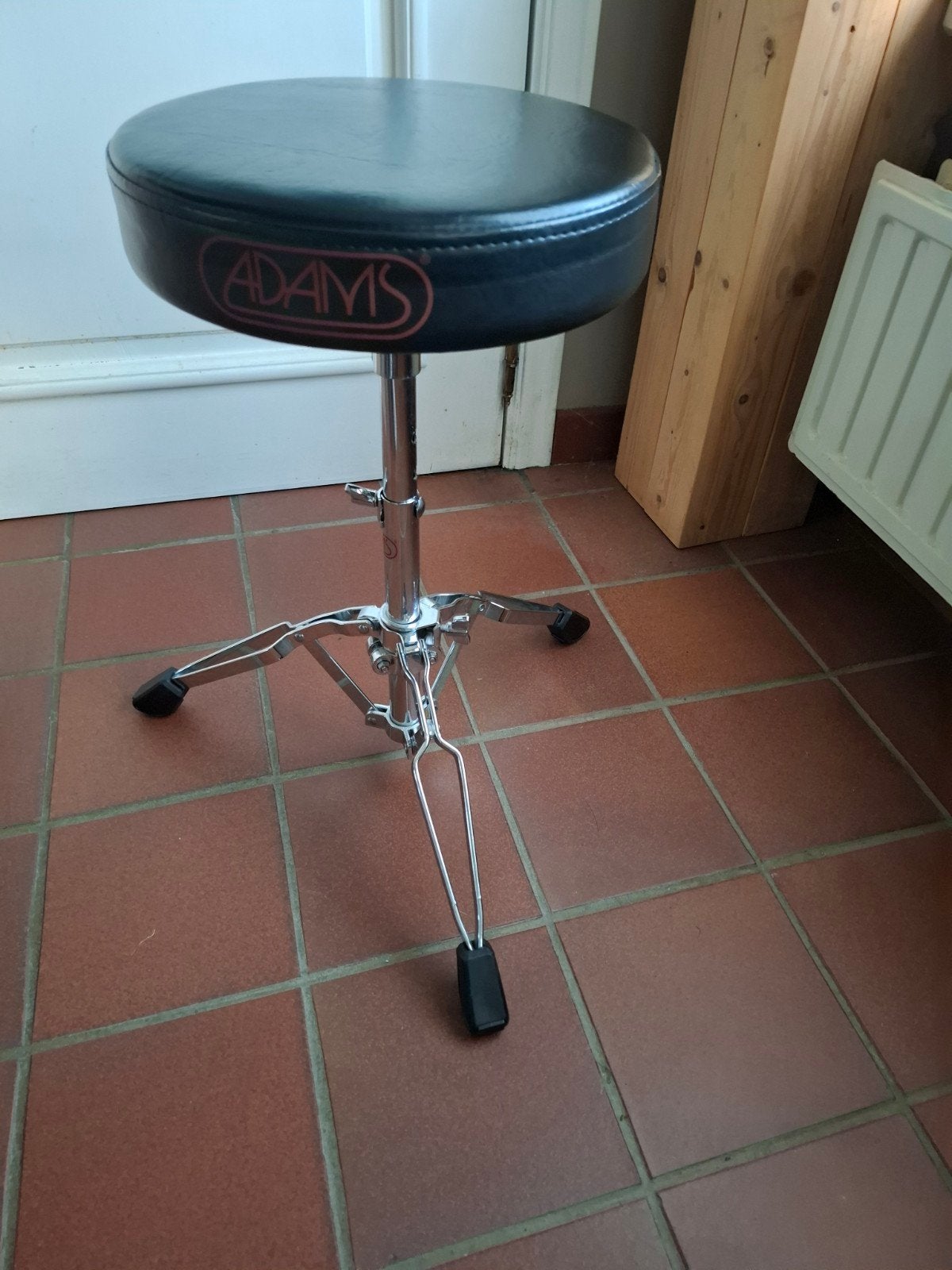 Tabouret de batterie ajustable Adams pour votre batterie à Z, Enlèvement ou Envoi, Comme neuf, Batterie ou Percussions
