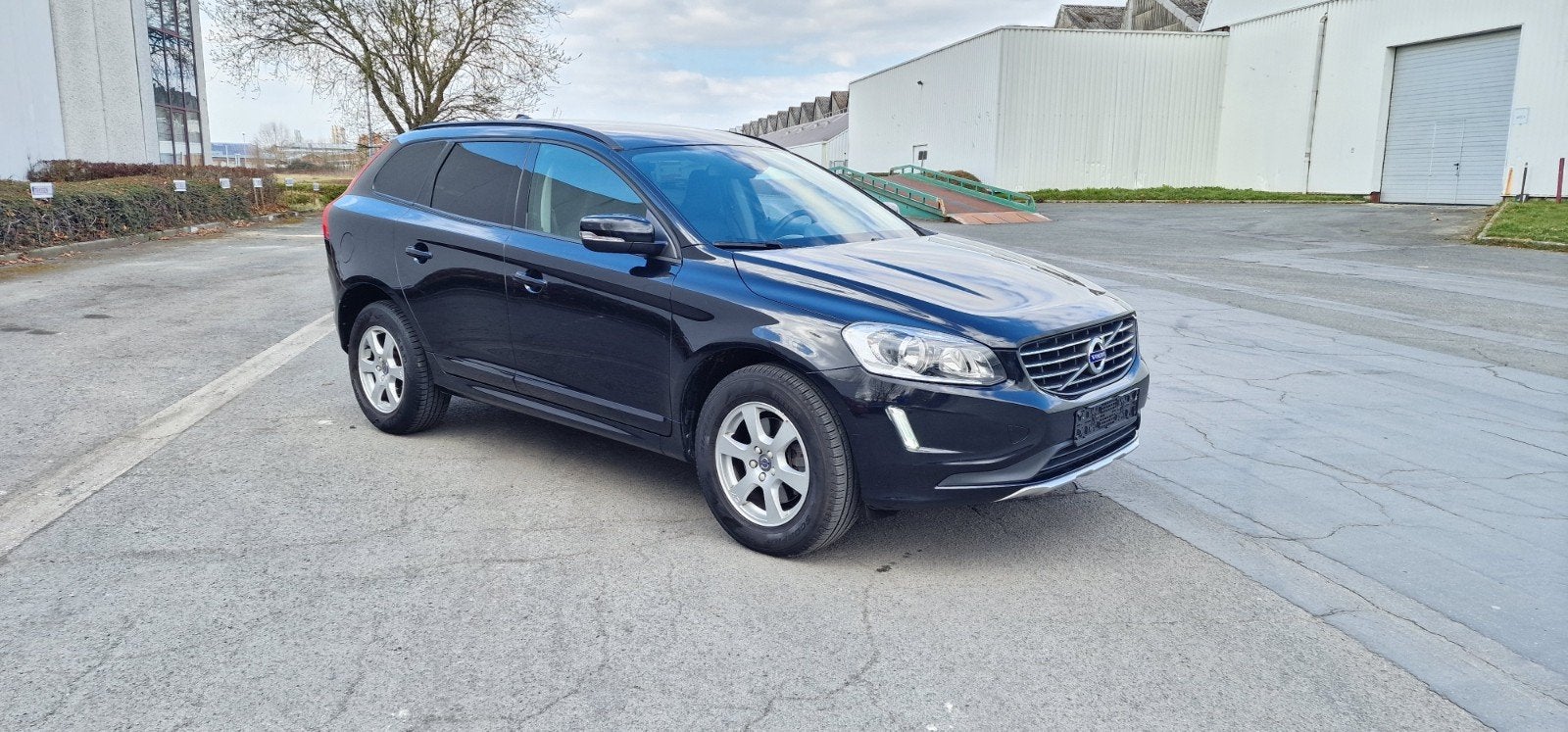 Volvo Xc60 2.0D 136pk 2015, Auto's, Stof, Zwart, Bedrijf, USB