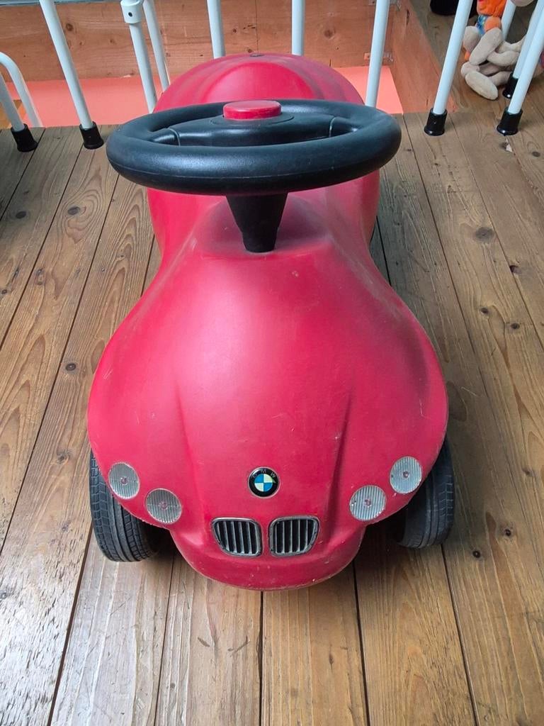 BMW rode auto voor kinderen, Ophalen