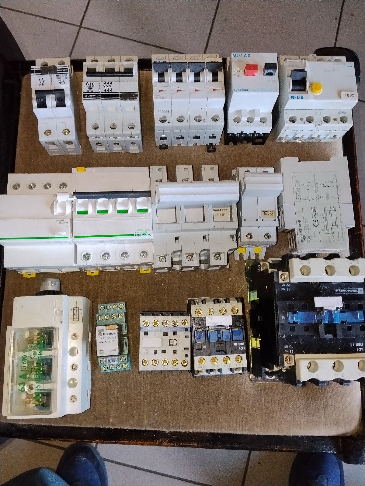20€/pce."Disjoncteur Moteur Telemecanique Schneider GV2"., Bricolage & Construction, Enlèvement ou Envoi, Comme neuf, Schneider Electric