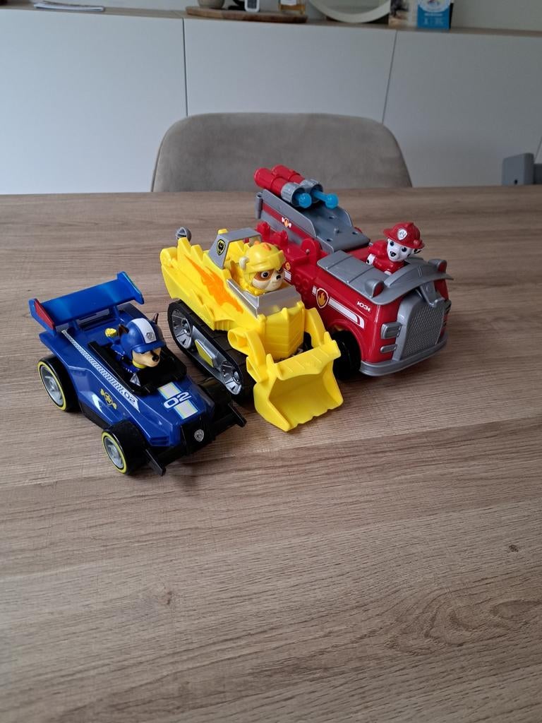 Paw patrol auto's, Ophalen