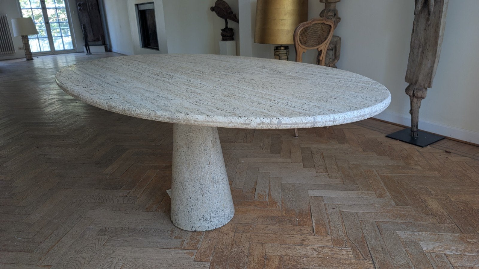 table a manger en travertin, Maison & Meubles, Enlèvement, Ovale