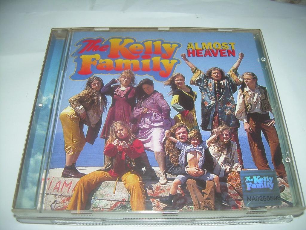 CD - THE KELLY FAMILY - ALMOST HEAVEN, Cd's en Dvd's, Ophalen of Verzenden, Zo goed als nieuw