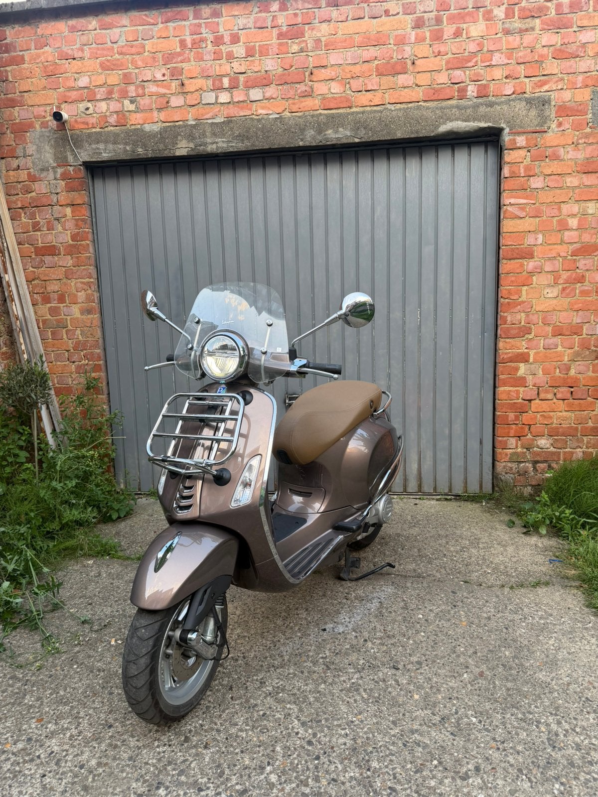 Vespa primavera A klasse, Ophalen, Zo goed als nieuw, Vespa